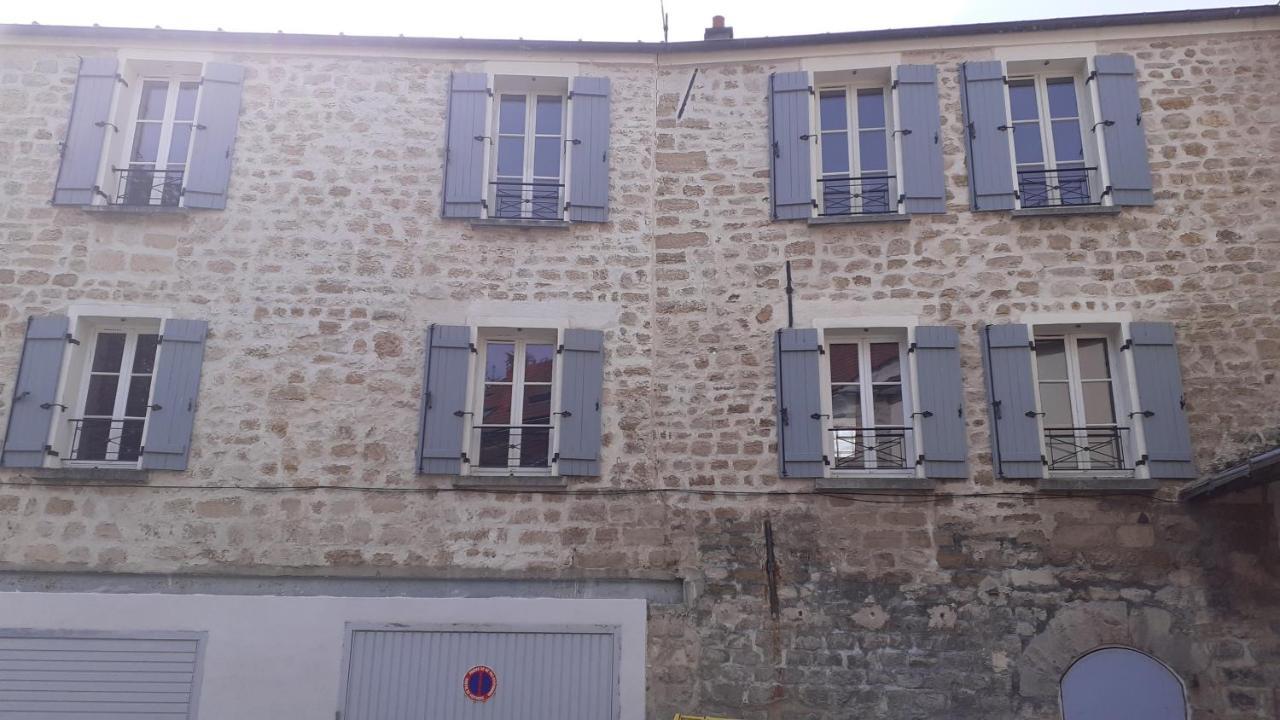 Chez Ma Petite Reine 1 Pontoise Exterior foto